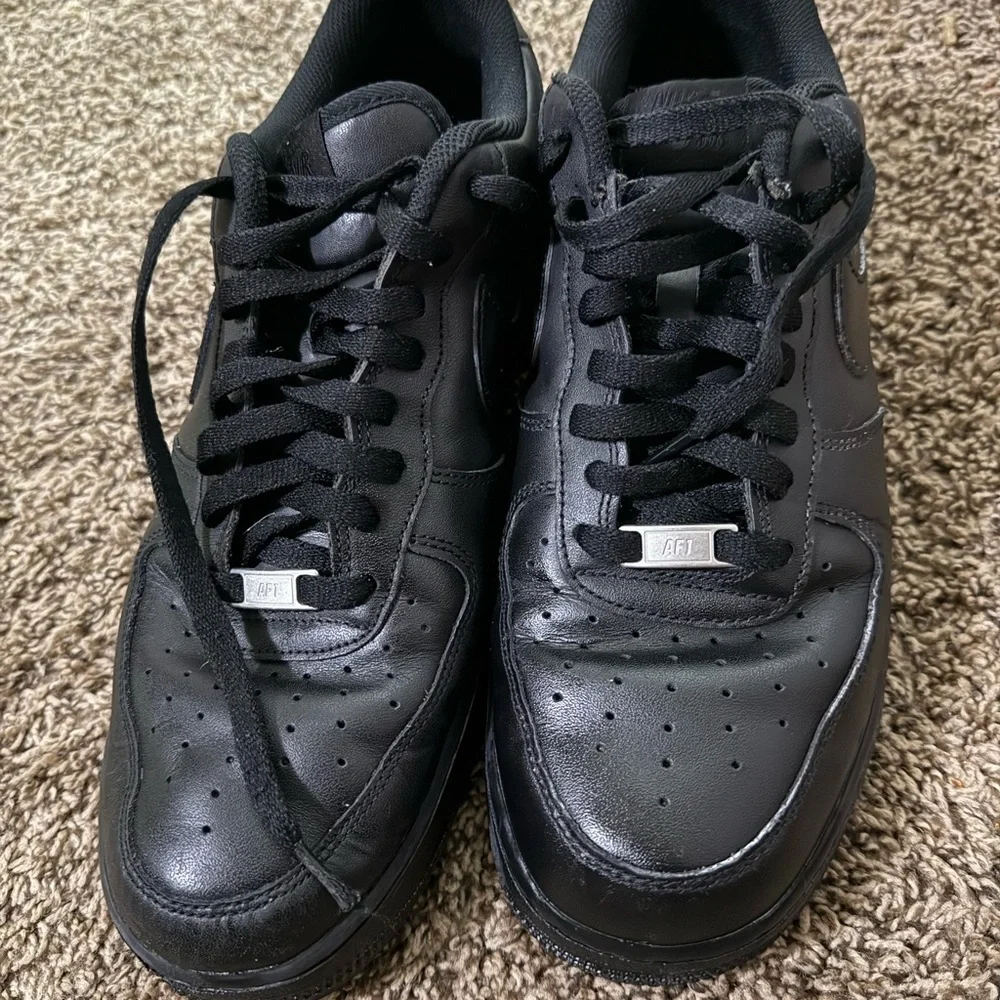 Nike Men's Black Sneakers